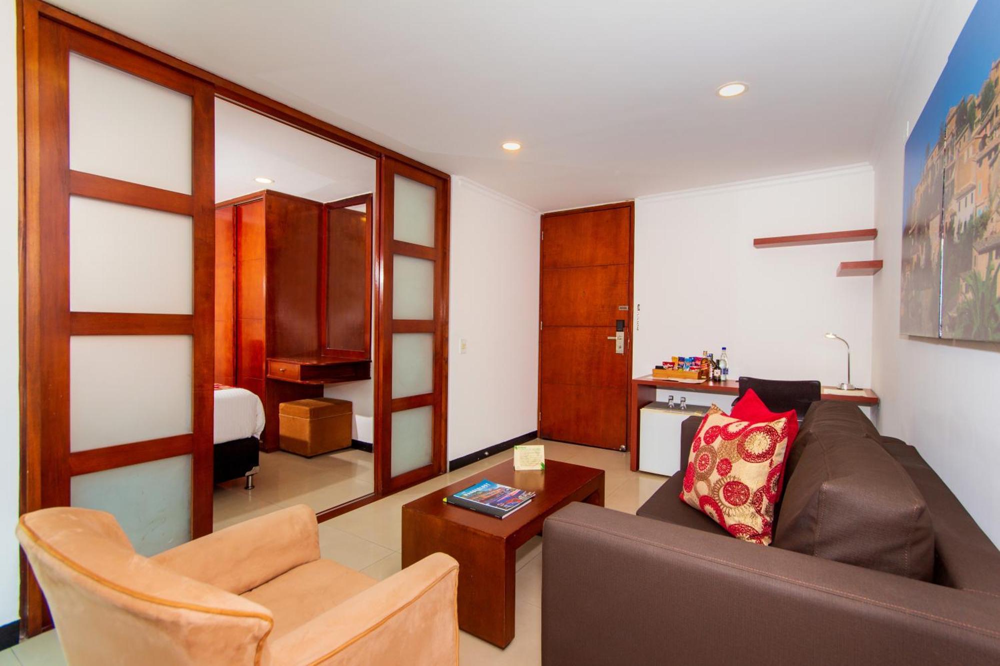 The Morgana Poblado Suites Hotel Medellín Habitación foto